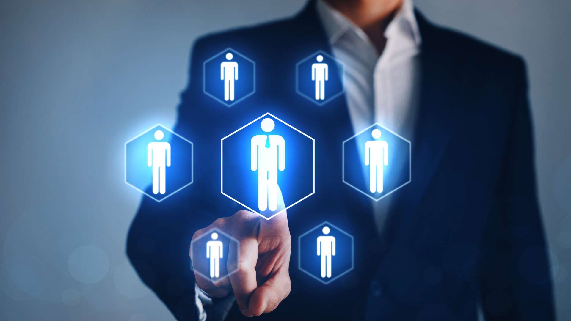 Sélection de candidats avec un logiciel de recrutement digital en 2025, illustrant l’automatisation et l’IA dans les ATS